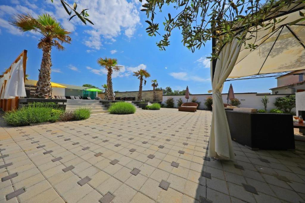 Villa Eni ビビニェ エクステリア 写真